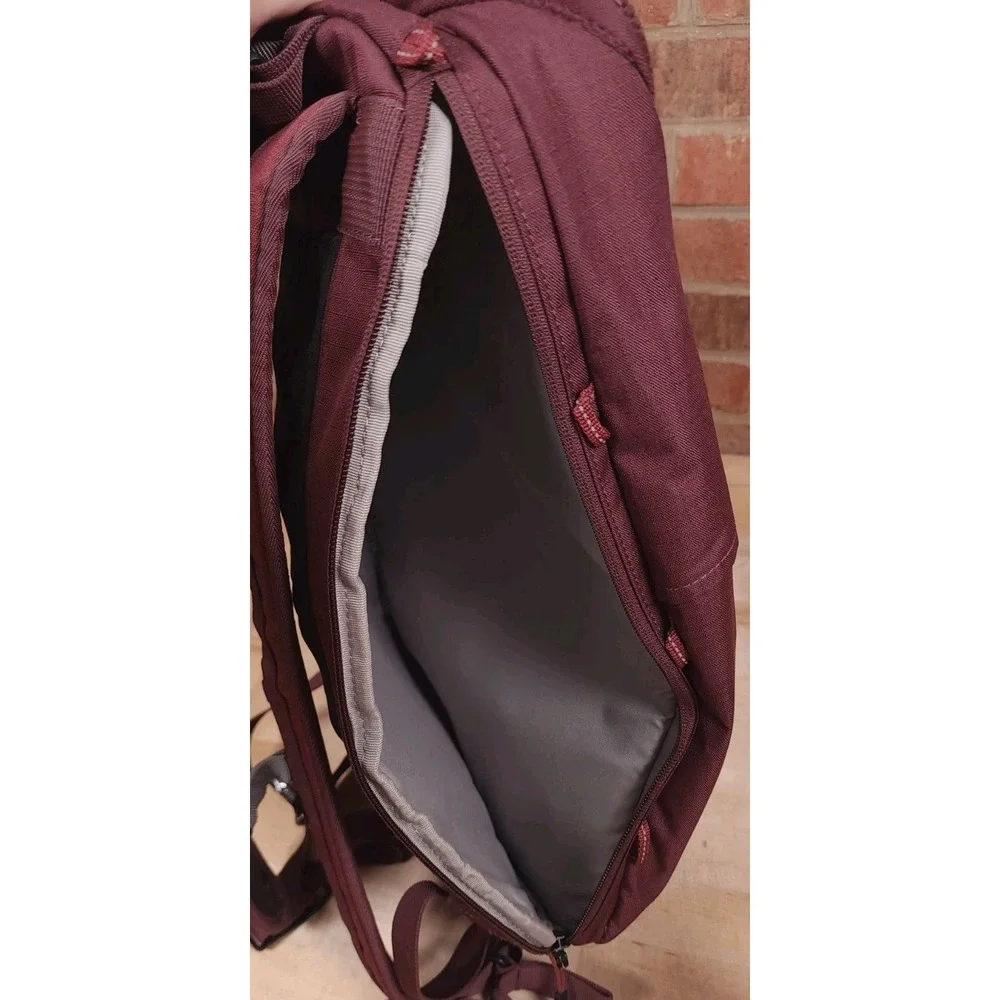 Victorinox Altmont Active Compact‎ 13